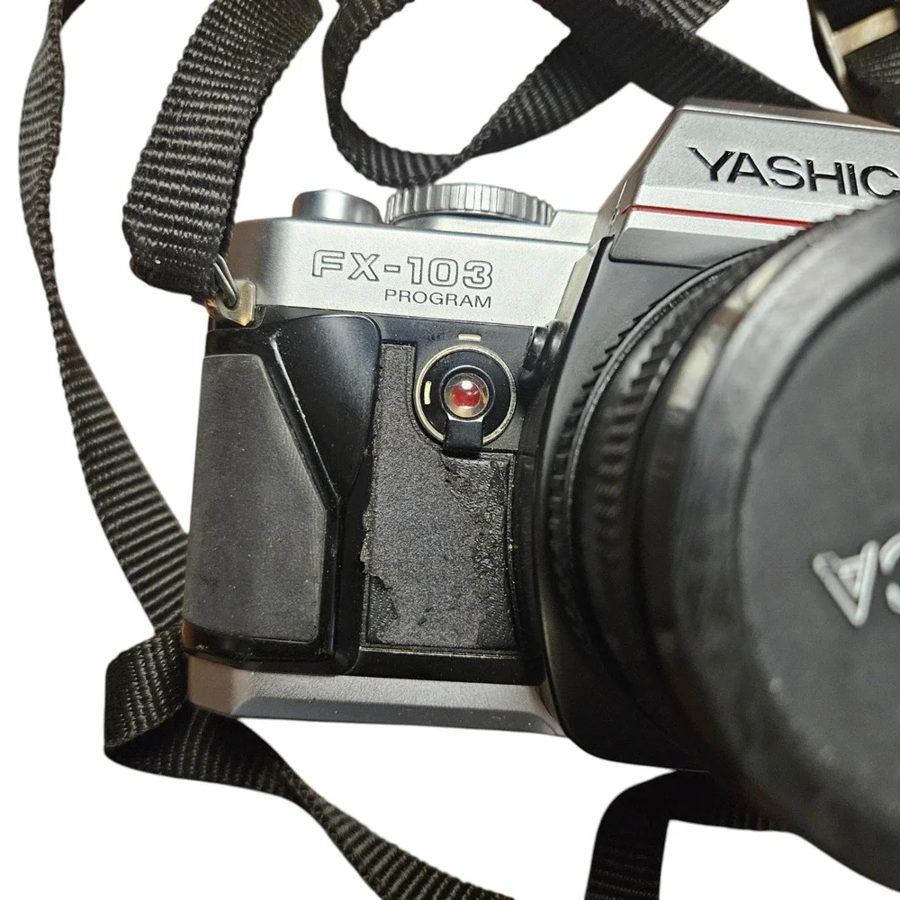 Vintage Yashica FX-103 Program 35mm SLR Camera with CS-20Z Auto Flash Retro‎